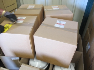 LOT (12) FIXTURES, LIGHTING TYPE. 3/4" HUB MOUNT, WITH INTEGRAL CONSTANT WATTAGE BALLAST AND SHOCK RESISTANT PRISM LENS (W-44) LOADING & HANDLING FEE $15-